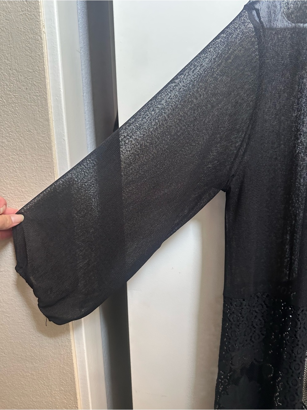 Black Lace Sheer Duster Knee Length Kimono Cover Up with scalloped hem - Picture 5 of 5